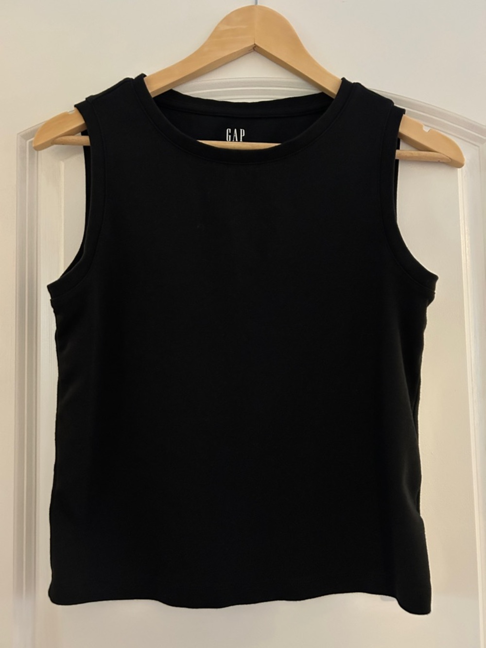 GAP Black Modern Crewneck Tank